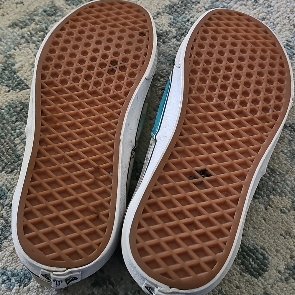 Vans Disney Aloha Mickey Minnie M 10 W 13 Hawaii Hula Summer Shoes - Picture 3 of 3